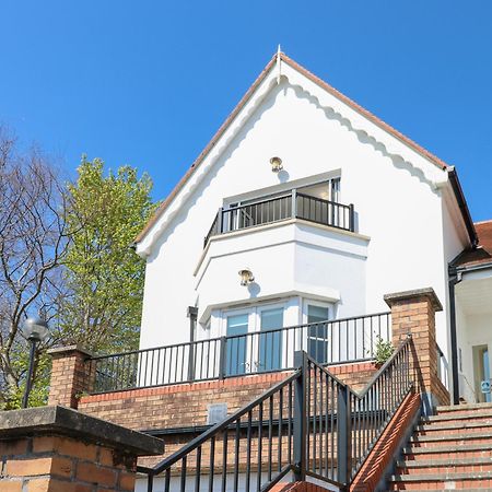 Cambrie Apartment Tenby Exterior photo